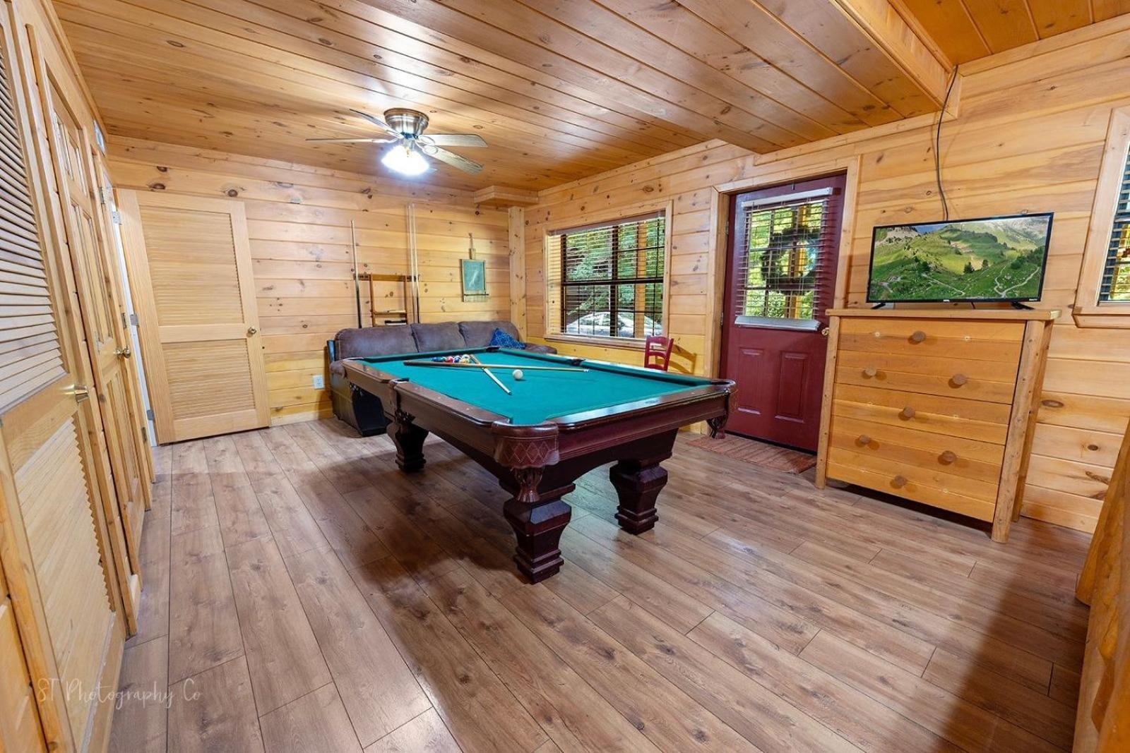 Karen'S Cabin Cabin Pigeon Forge Esterno foto